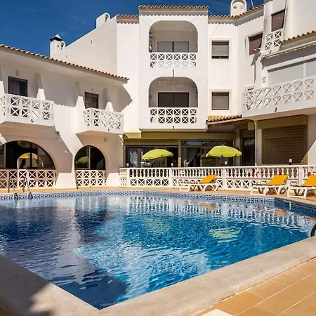 Oura White View 2 Min Walk Sea