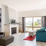 Oura White View 2 Min Walk Sea