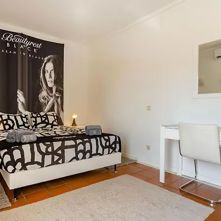 Daire Oura White View 2 Min Walk Sea *