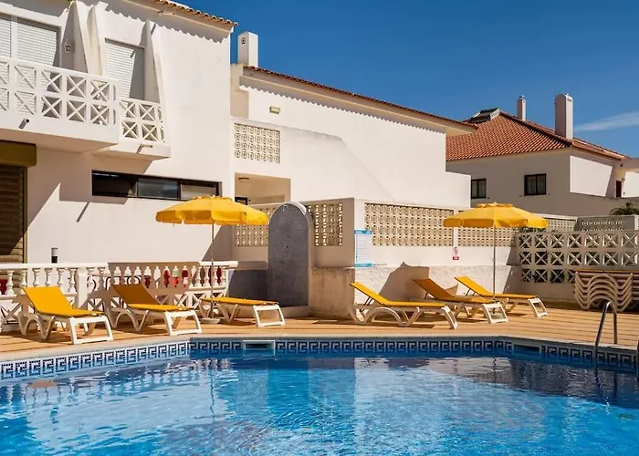 Oura White View 2 Min Walk Sea Albufeira