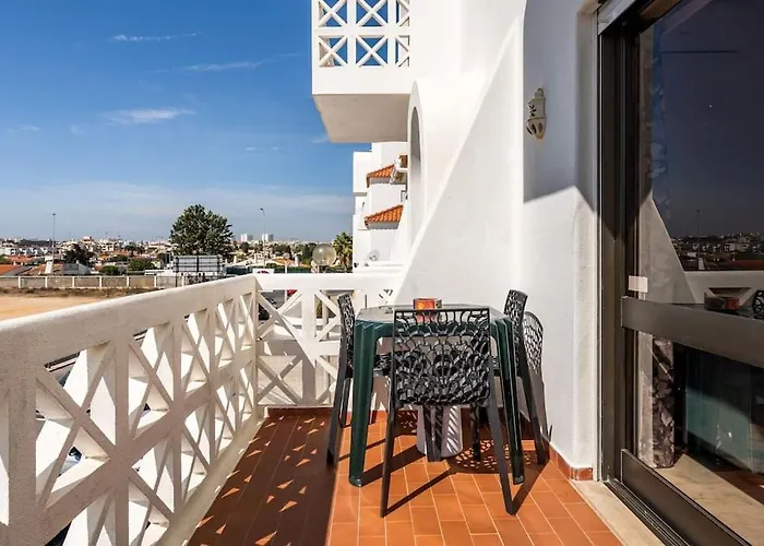 Apartmán Oura White View 2 Min Walk Sea *