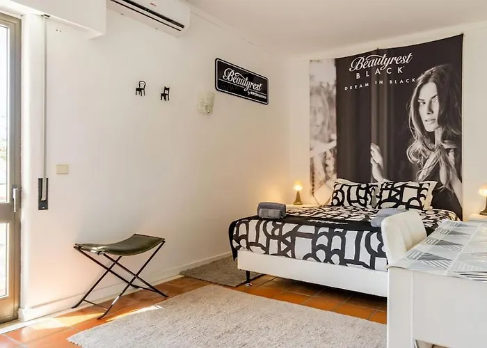 Oura White View 2 Min Walk Sea Albufeira