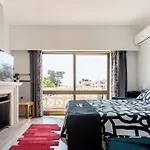 Apartmán Oura White View 2 Min Walk Sea *