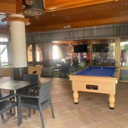 Apartment Oura White View 2 Min Walk Sea